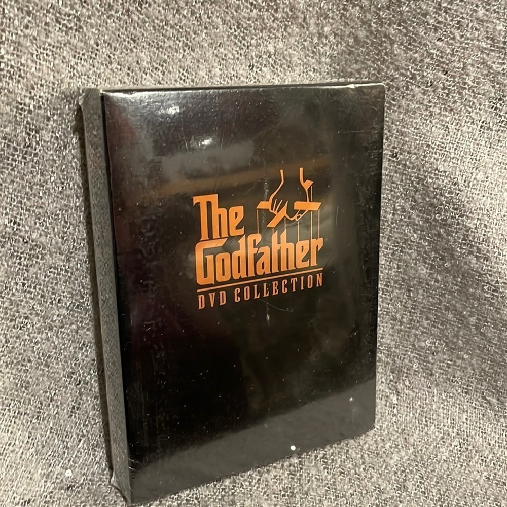 The Godfather DVD Collection Complete Box Set, excellent condition! Paramount - Picture 2 of 4